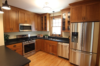 Cabinet Remodels: How to Find the Right Solution for Your Minneapolis Kitchen
