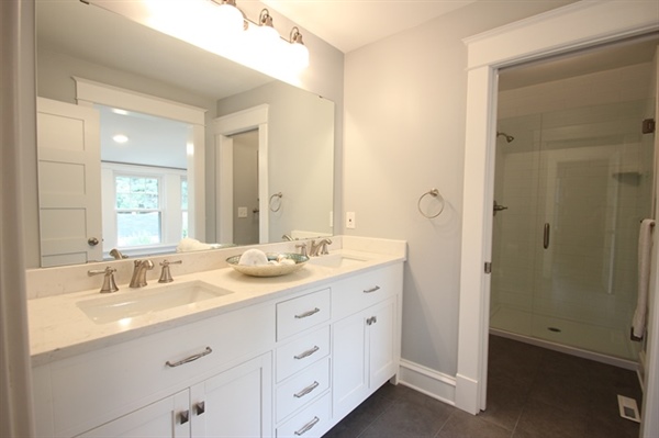 How Can You Design a Small Bathroom to Feel Larger?